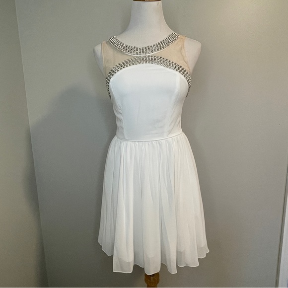 White Sequined Mini Dress - Way Inn Clothing Co. size 3 - Picture 1 of 5